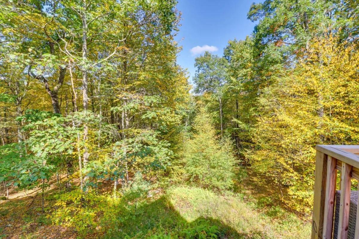 Pocono Getaway A Frame W/ Hot Tub Sauna Holiday home